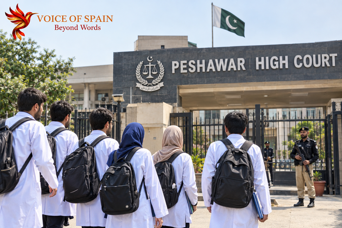 پشاور ہائی کورٹ نے 86 افغان میڈیکل طلبہ کی ملک بدری عارضی طور پر روک دی، تعلیم جاری رکھنے کی اجازت