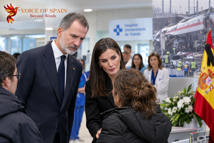 Los Reyes Felipe VI y Letizia visitan a los heridos y familiares de las víctimas del accidente ferroviario de Toledo: España permanece de luto tras una de las mayores tragedias ferroviarias del año