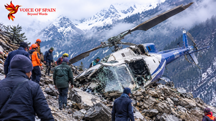 उत्तराखंड के जोशीमठ में तीर्थयात्रियों को ले जा रहा हेलीकॉप्टर पहाड़ी से टकराकर दुर्घटनाग्रस्त: पायलट सहित सभी छह लोगों की मौत, बद्रीनाथ से देहरादून लौटते समय टूटा संपर्क; AAIB करेगा हादसे की जांच, Trans Bharat Aviation के पूरे बेड़े की उड़ानें रोकी गईं